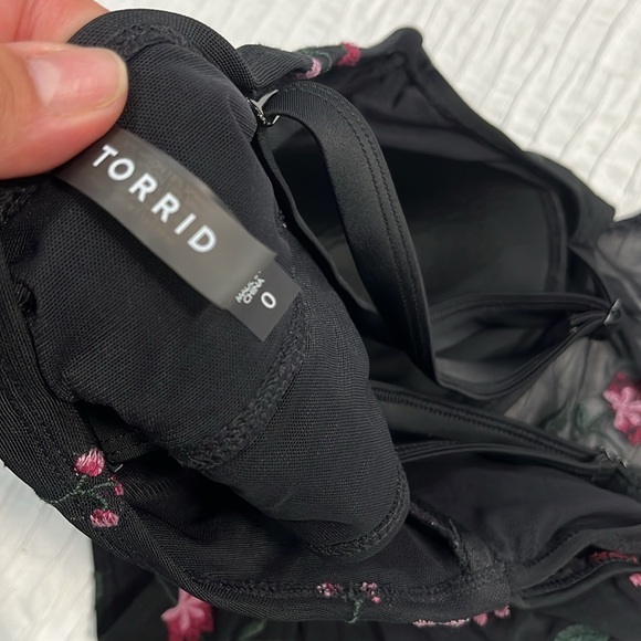 Torrid Black Floral High Neck Bikini Top embroidered floral mesh size 0 large 12 - Picture 7 of 8